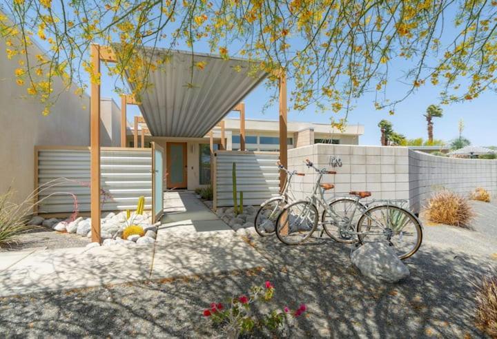 Chic Luxurious Desert Home- Private Pool Hot Tub Palm Springs Eksteriør billede